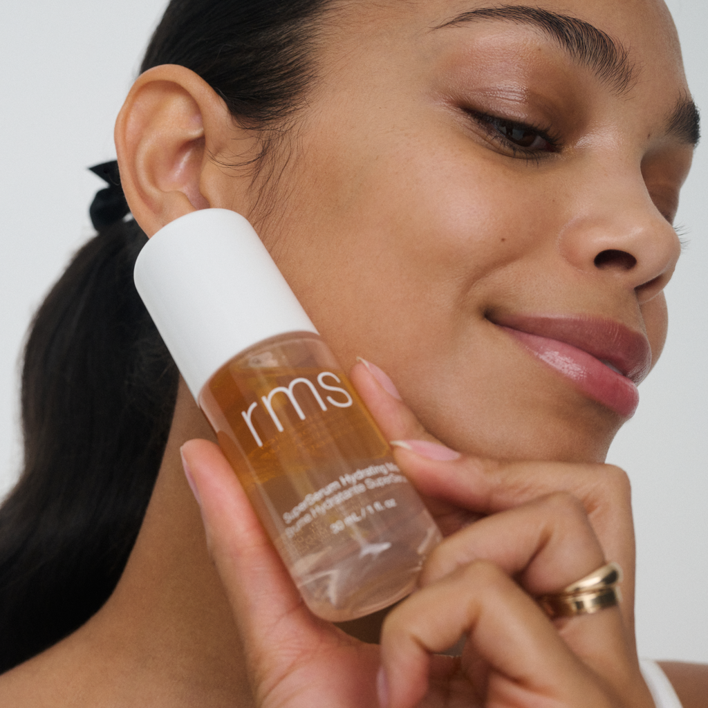 RMS Beauty-Superserum Hydrating Mist-Skincare-SUPERSERUMMIST-HeroProduct_ModelImage2-The Detox Market | 