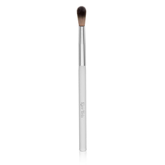 Crease Brush - Makeup - Kjaer Weis - CreaseBrush_1024x1024_2c57f34e-eb7f-49e6-b4df-260169ad5959 - The Detox Market | Crease Brush