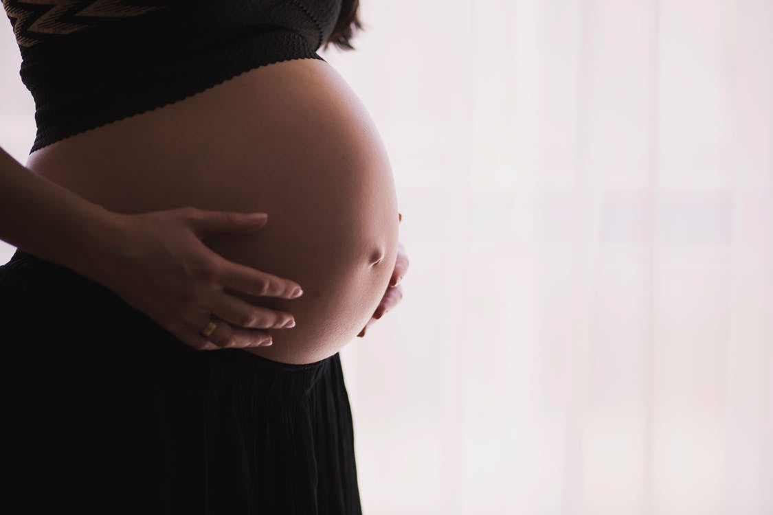 Top 4 Maternity Beauty Care Routine Tips-The Detox Market