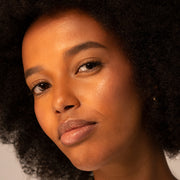 Buriti Bronzer - Makeup - RMS Beauty - RMS_BB1_BURITI_BRONZER_MODEL3 - The Detox Market | Buriti Bronzer