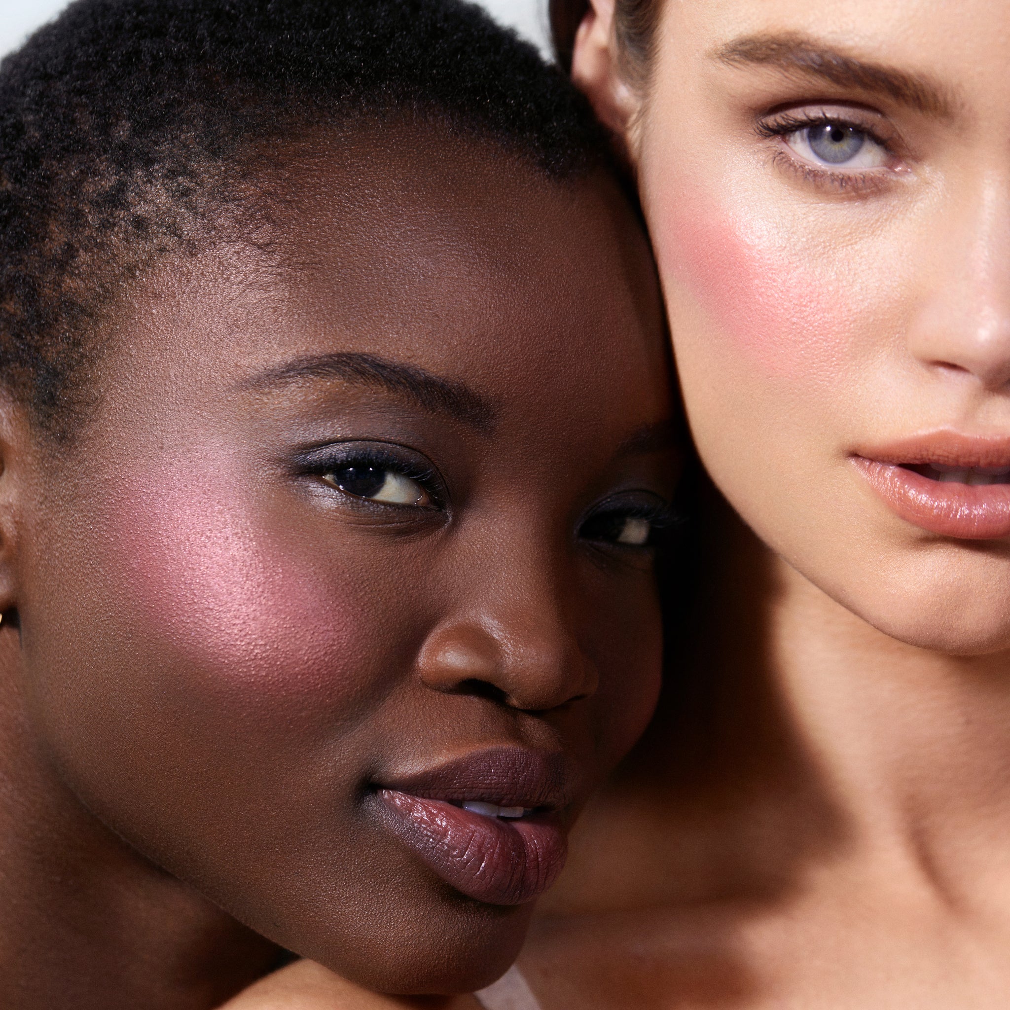 ReDimension Hydra Powder Blush Refill - Makeup - RMS Beauty - 220217_OM_RMS_BEAUTY_BLUSH_DUO_MODEL_01_MAIDENS_BLUSH_MODEL_02_SANGRIA_0012copy - The Detox Market | Sangria - a golden-spiced ruby rose