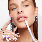 Kosas-Hotliner Hyaluronic Acid Contouring Lip Liner-Makeup-3_ModelPairing-megamalibu-The Detox Market | Mega - Cool Pink