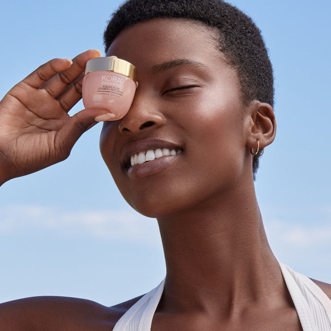 Kora Organics-Kakadu Plum Vitamin C Eye Cream-Skincare-9342759006522_8_PDP-ExtraModel-KPVCEC_V1-The Detox Market | 