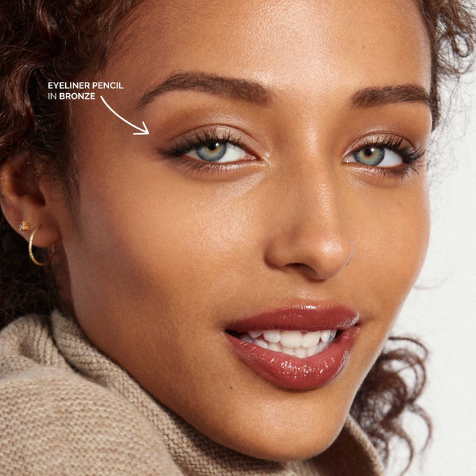 Vegan Eye Liner - Makeup - Fitglow Beauty - Bronze_lifestyle_02_B2B - The Detox Market | Bronze