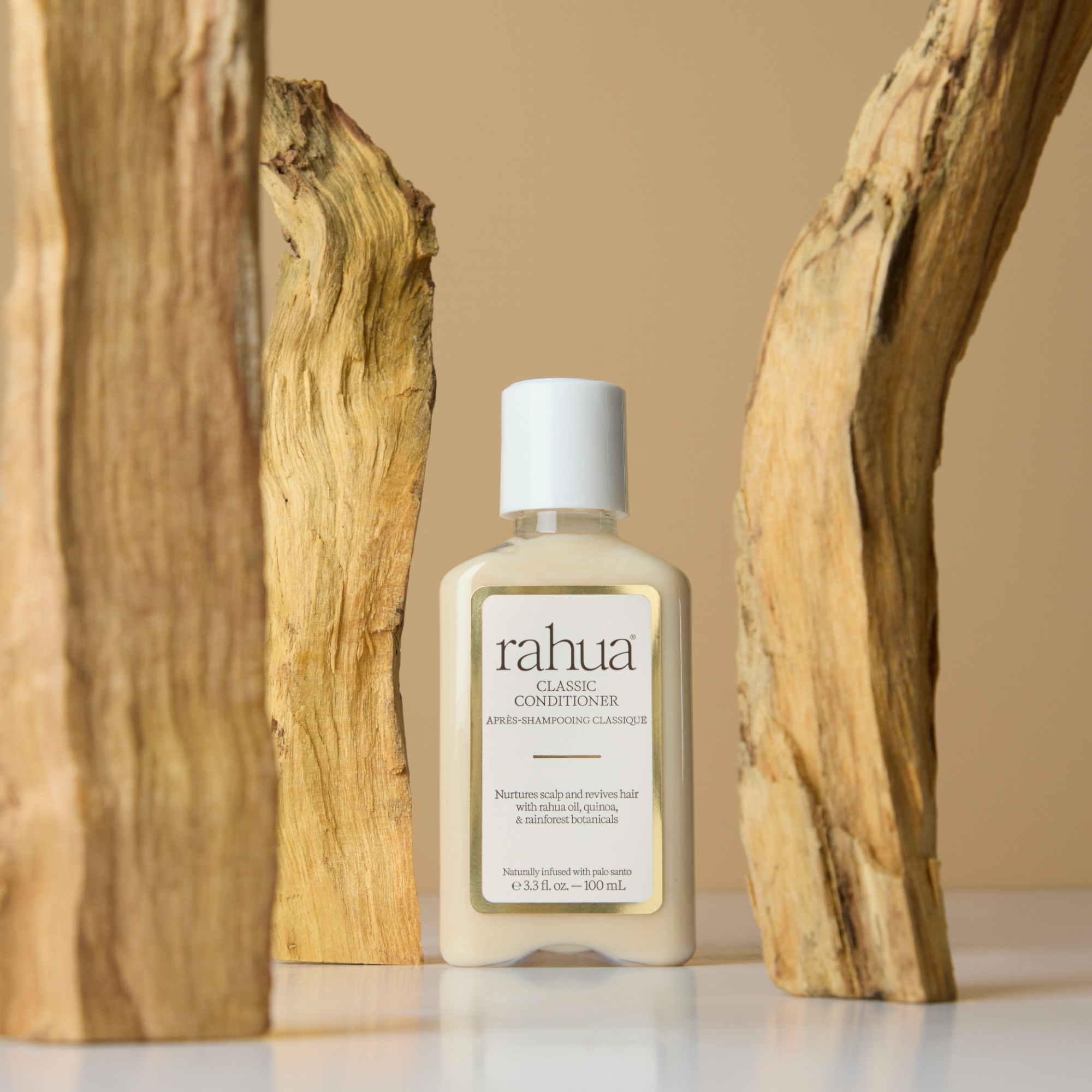 Rahua-Classic Conditioner-Hair-Classic_Conditioner_PDP_4_0aebac11-b21f-4a11-a0da-4e587adbdca4-The Detox Market | 