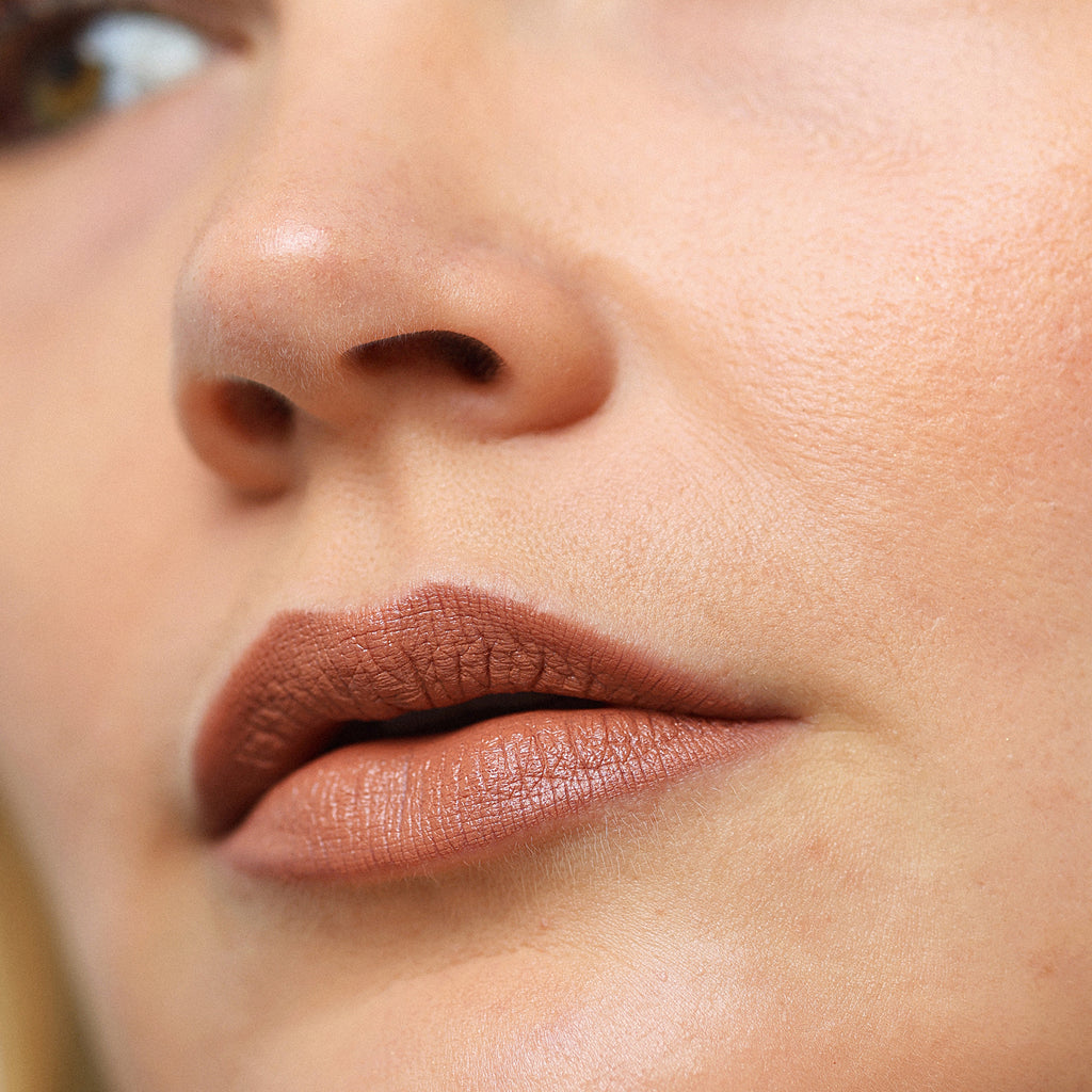 Ere Perez-Coco Crayon-Makeup-ErePerez-CocoCrayon-Muse-1080x1080-WEB-SQ6-The Detox Market | Muse - Pale terracotta