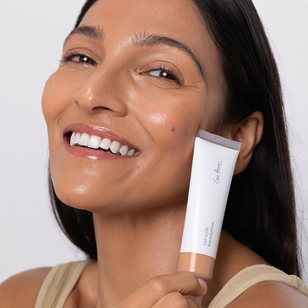 Ere Perez-Oat Milk Foundation-Makeup-ErePerez-OatMilkFoundation-Syrup-SQ-20005-The Detox Market | Syrup - medium-tan neutral warm