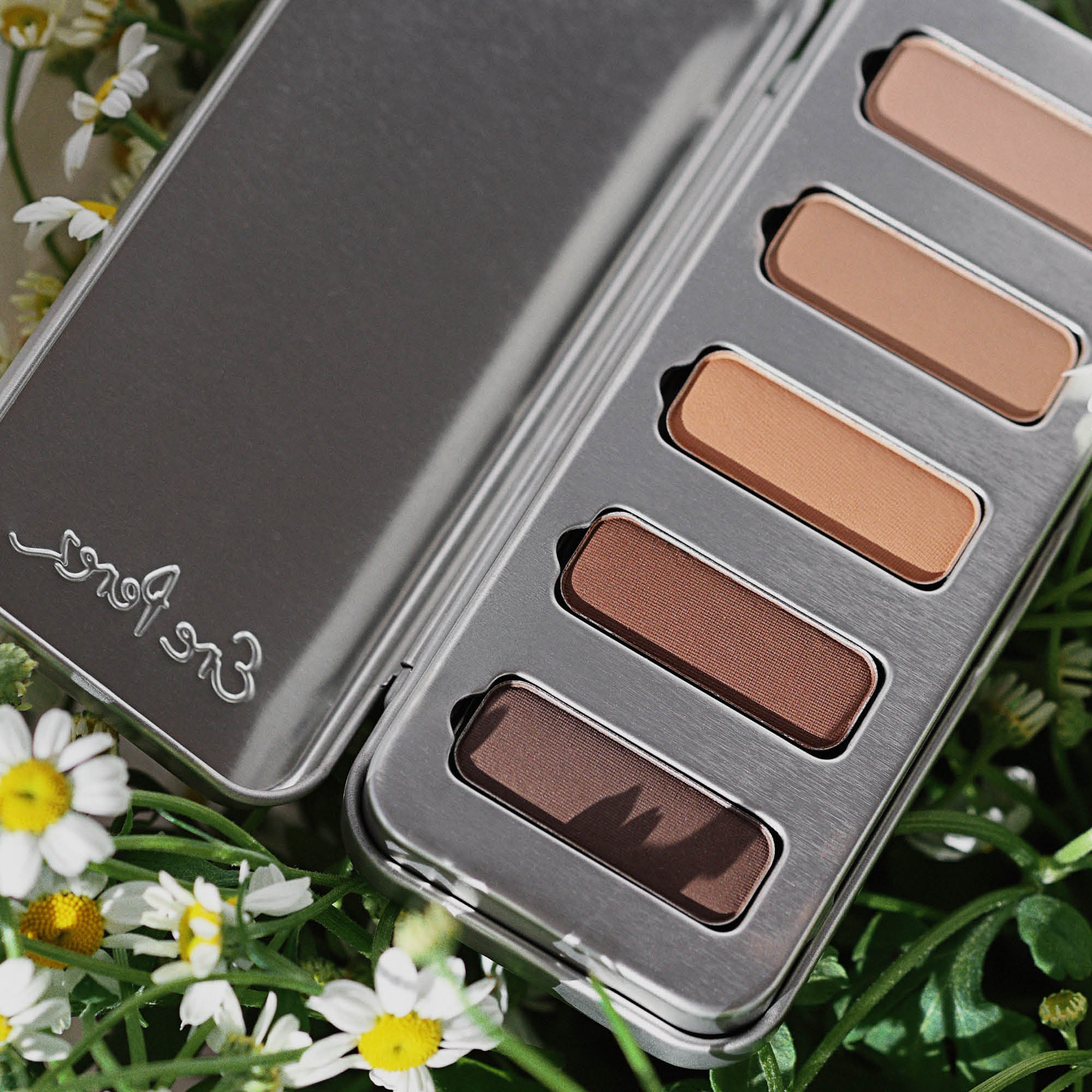 Ere Perez-Chamomile Eye Palette-Makeup-ErePerez_ChamomileEyePalette_Element_Matte-SQ-20008-The Detox Market | 