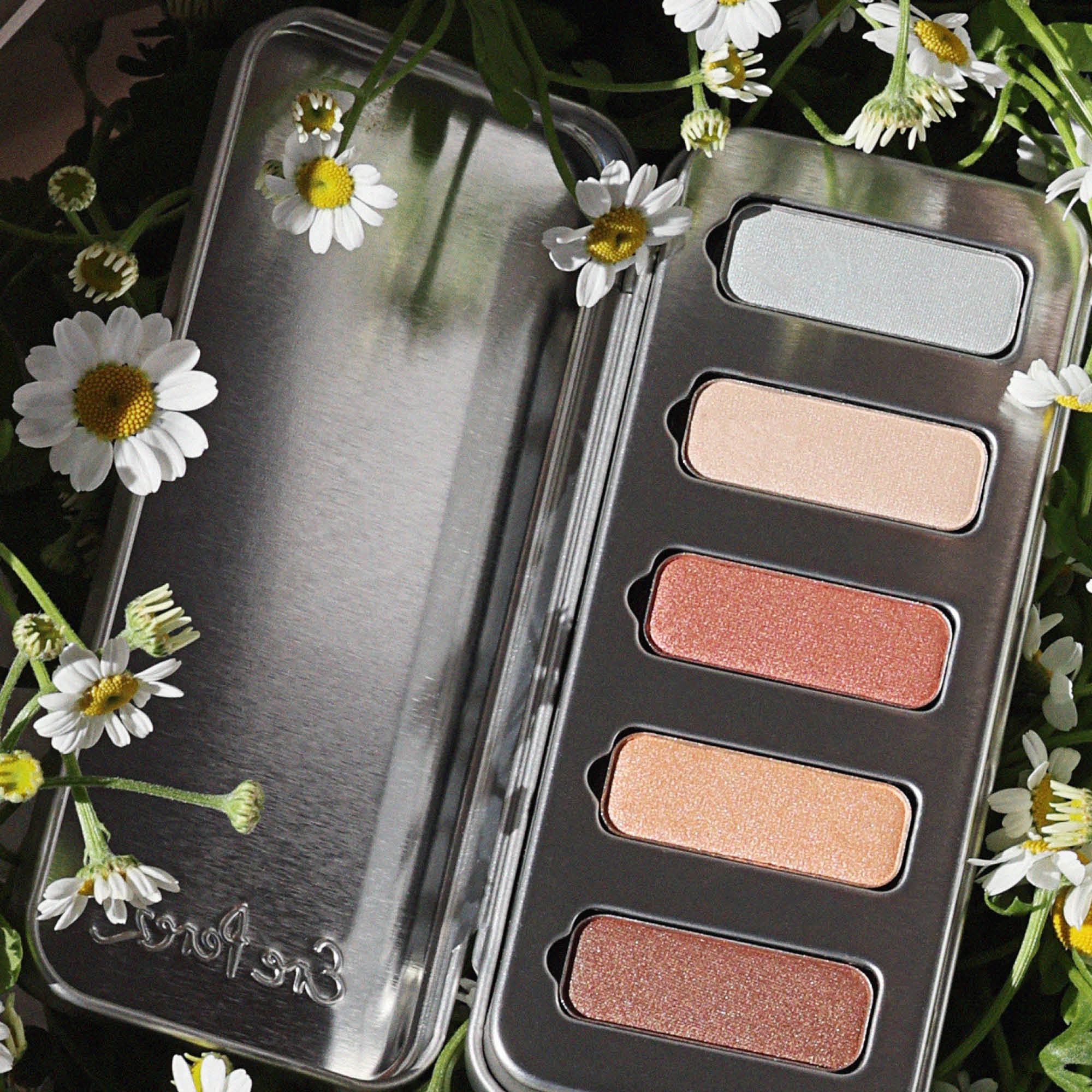 Ere Perez-Chamomile Eye Palette-Makeup-ErePerez_ChamomileEyePalette_Light-Shimmer-SQ-20009-The Detox Market | 