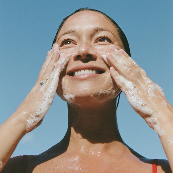 Ursa Major-Fantastic Face Wash-Skincare-Fantastic-Face-Wash-4oz-05-The Detox Market | 