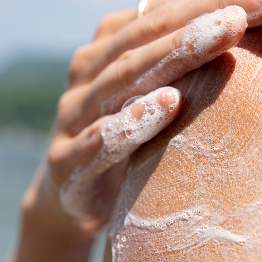 Ursa Major-Hoppin' Fresh Body Wash-Body-HoppinFreshBodyWash-07-The Detox Market | 