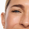 ILIA-Thru Line Waterproof Eyeliner-Makeup-ILIATHRULINEEYELINER_2026_MODEL_TRACE_LIGHT_1500x2000_e7df7a66-d3d4-49d3-90bf-77cb5a3e43a6-The Detox Market | Trace - Honey beige shimmer