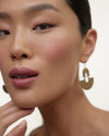 Wonderblush-La Lumière Liquid Eye Shadow-Makeup-LaLumiere-ModelMediumSkin-Bronze-The Detox Market | Bronze - Rich bronze