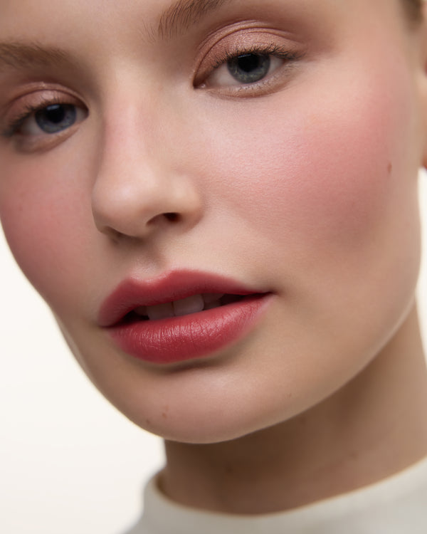 Wonderblush-Le Fondant Cream Blush-Makeup-LeFondant-ModelLightSkin-Cerise-The Detox Market | 