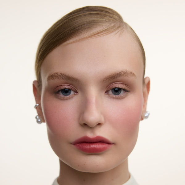 Wonderblush-Le Rouge Lipstick-Makeup-LeRouge-ModelLightSkin-Grenadine_4eb23a5e-db98-46df-8049-12692ad3a8bd-The Detox Market | Grenadine - Warm rose
