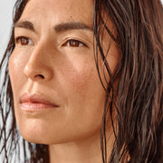 True Botanicals-RENEW Nutrient Mist-Skincare-Model_RenewMist_2048x2048_d9a6d52f-fc03-46ec-9711-a5890a6da95c-The Detox Market | 