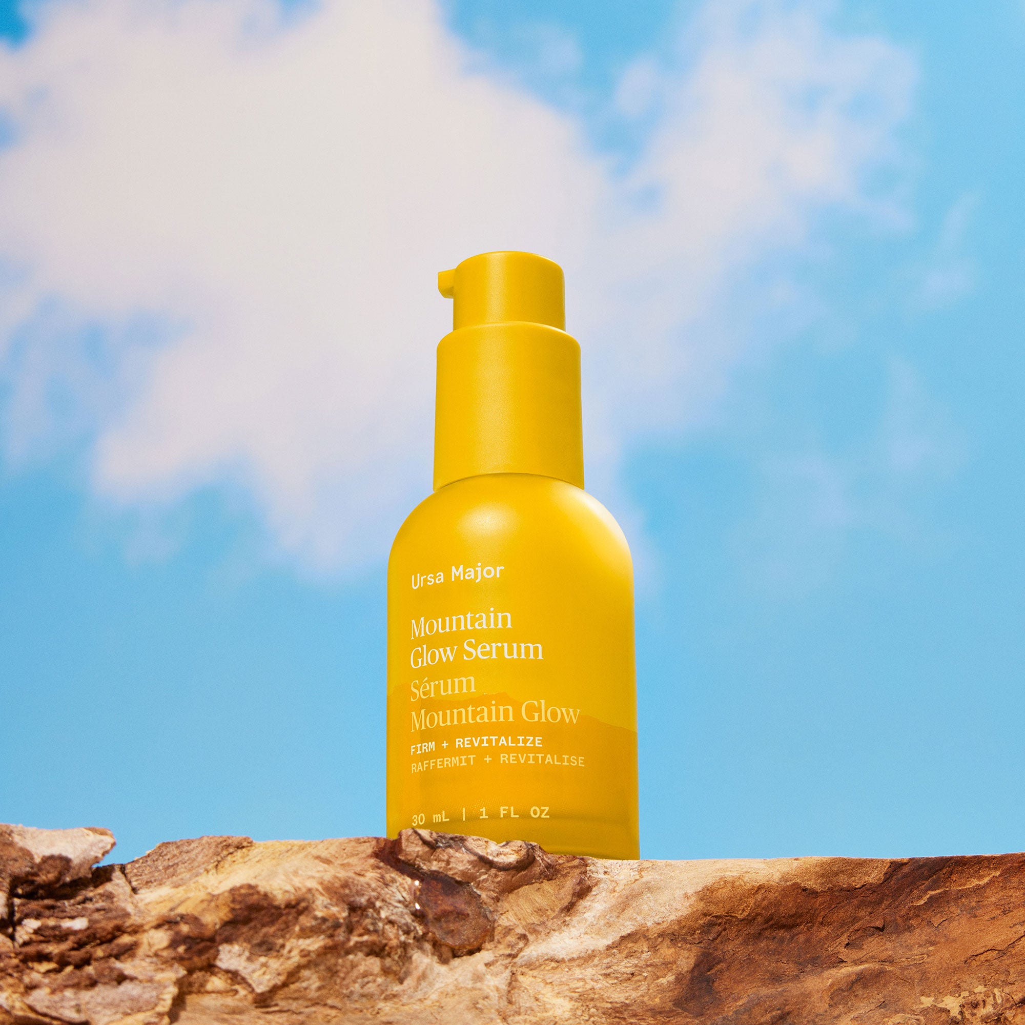 Ursa Major-Mountain Glow Serum-Skincare-Mountain-Glow-Serum-05_a72fc68f-5fb6-4e9c-a980-8879f80dbeff-The Detox Market | 
