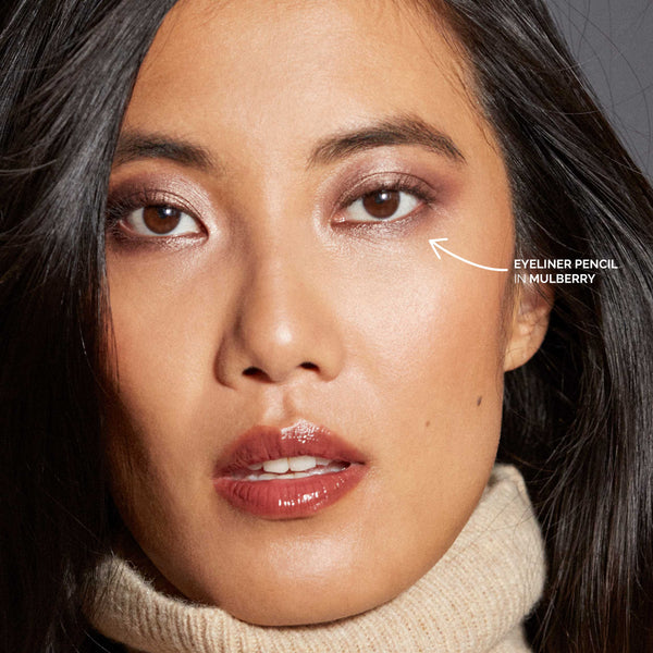 Vegan Eye Liner - Makeup - Fitglow Beauty - Mulberry_lifestyle_02_B2B - The Detox Market | Mulberry