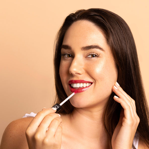 TOK Beauty-Lip Tonic-Makeup-Rise-ModelA1-The Detox Market | Rise