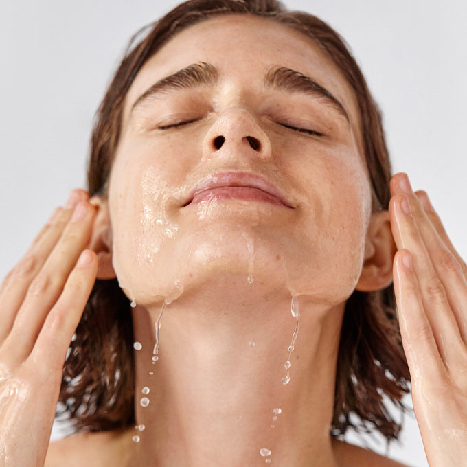 True Botanicals-RENEW Nourishing Cleanser-Skincare-S-W-D-HCR4-R-7_4ab7fe5b-7317-4c46-af5c-ac575ce60d4c-The Detox Market | 