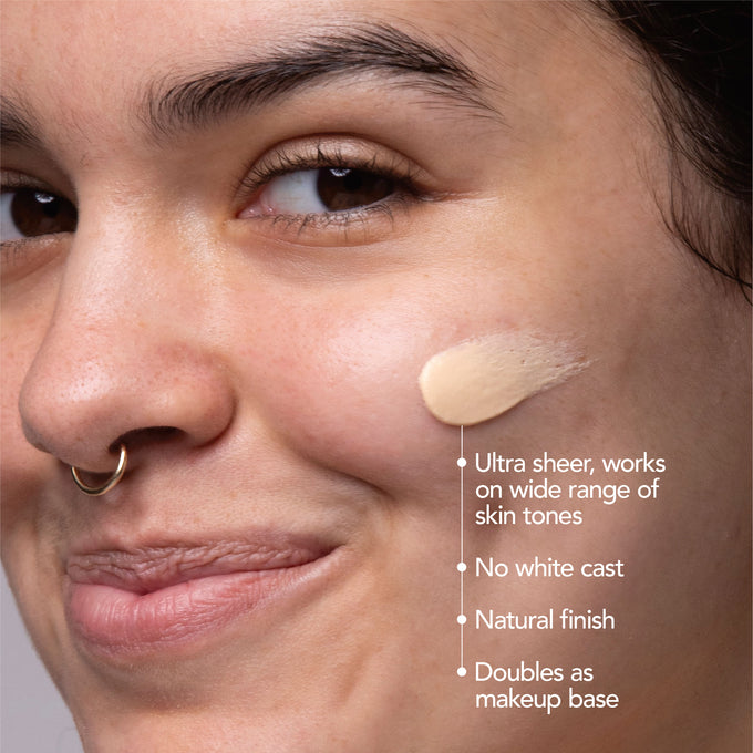 Herbivore-Star Seed Sheer Glow Mineral Sunscreen Spf 30-Sun Care-StarSeed_PDP_6_Model-The Detox Market | 