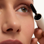 Goop-Featherlash Lifting Serum Mascara-Makeup-featherlashmascara_imgCarousel_lifestyle2-The Detox Market | 