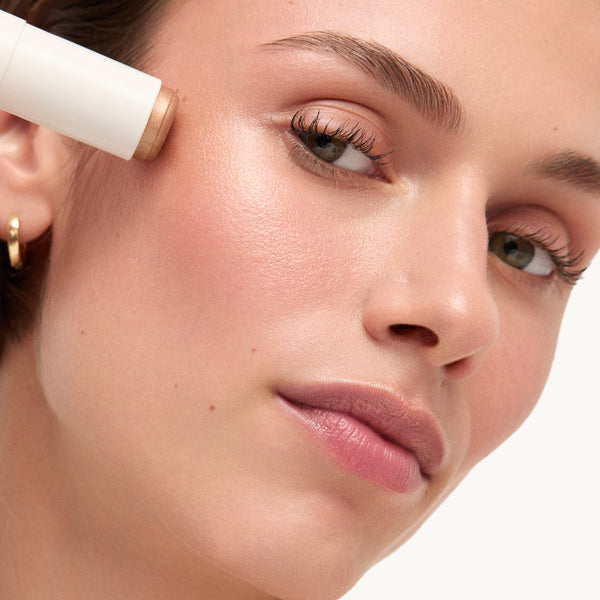 Goop-Glow Skin Highlighter Stick-Makeup-goopbeauty_GC101_Sunny_1946-The Detox Market | Sunny - Cool-toned bronze