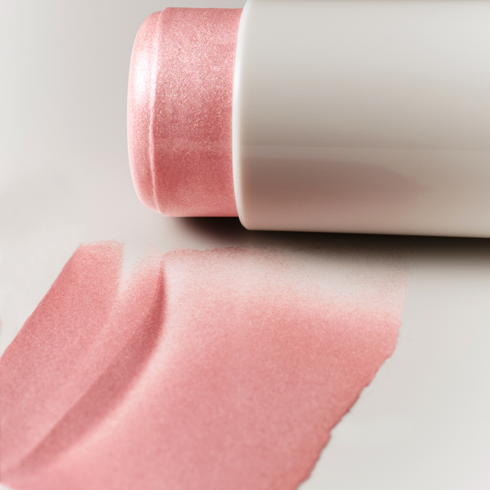 Goop-Glow Skin Highlighter Stick-Makeup-highlighterstick_imgCarousel_lifestyle-The Detox Market | Petal - Cool-toned light pink