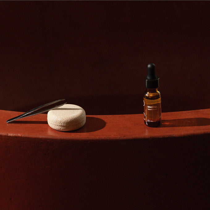 maude-Soothe, Calming Ingrown Hair Oil-Body-md_soothe_lifestyle_02-The Detox Market | 
