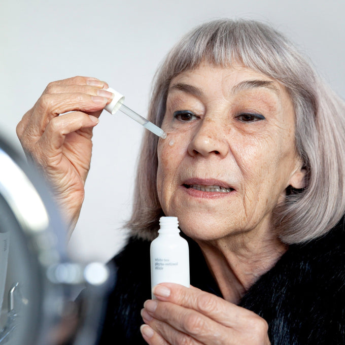 Ere Perez-White Tea Phyto-Retinol Elixer-