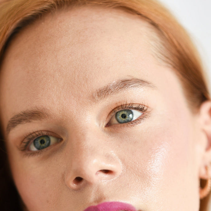 Natural Almond Mascara - Makeup - Ere Perez - ere-perez-catrin-look1-05 - The Detox Market | 